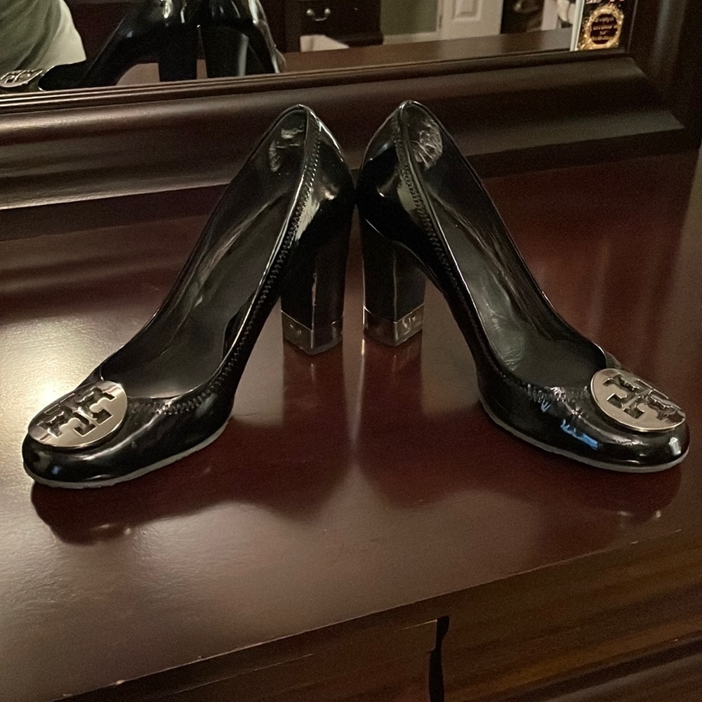 Tori Burch black paten leather shoes with silver tone